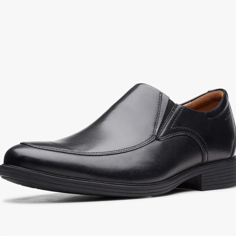 Clarks elegant black